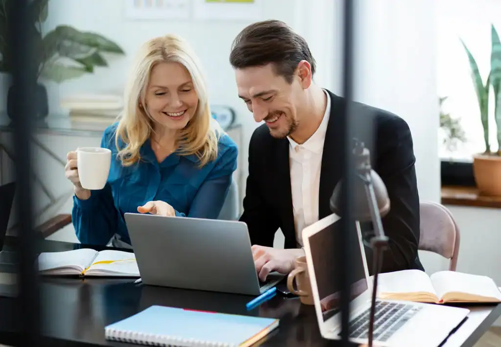 Consultants of managed it services in los angeles reviewing technology strategies for the executives